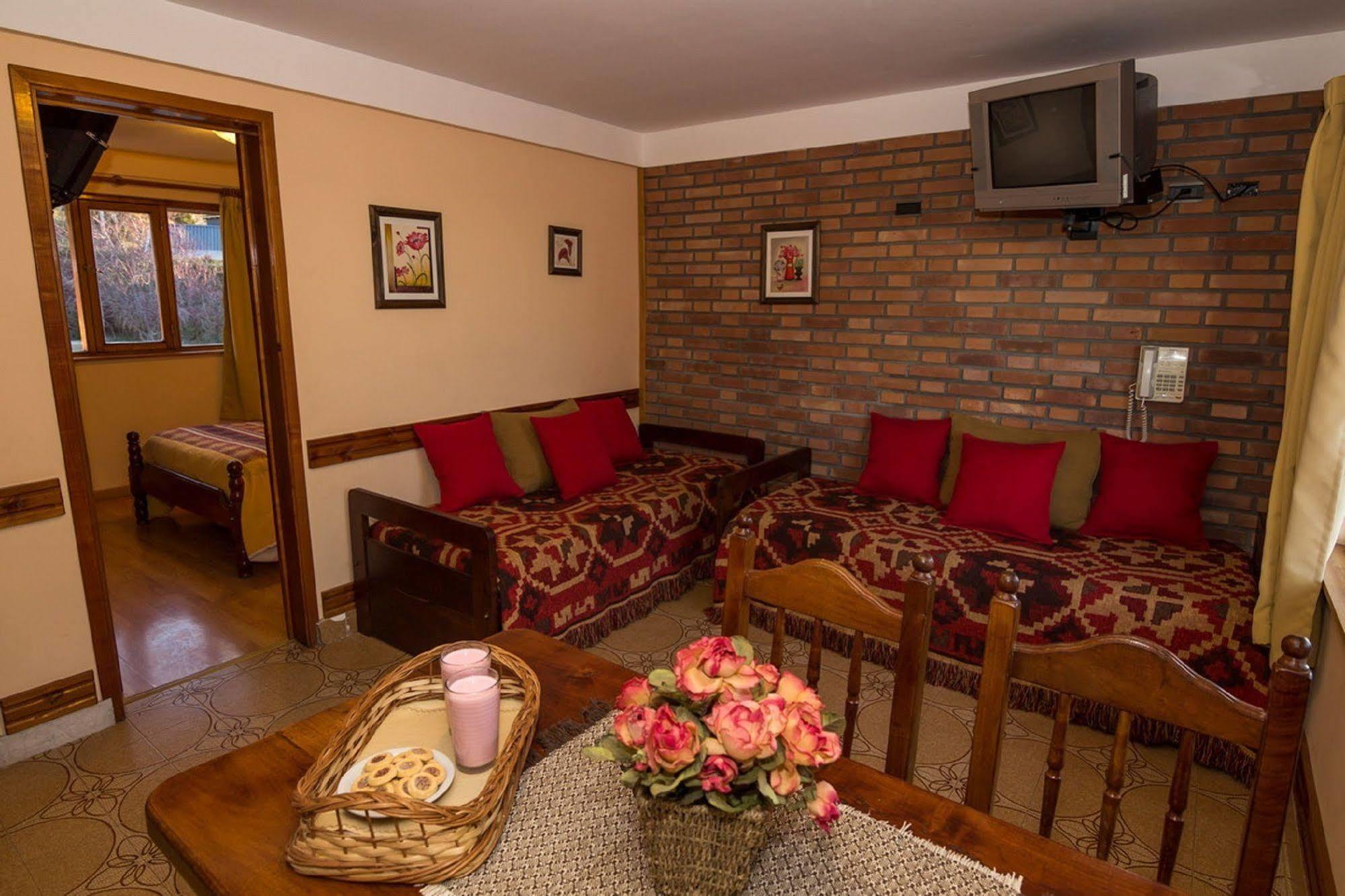 Lejano Nahuel Hotel San Carlos de Bariloche Exterior foto